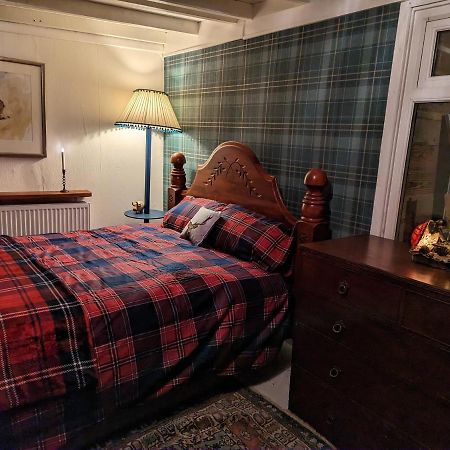 The Old Hay Barn Apartment Bursledon Bagian luar foto